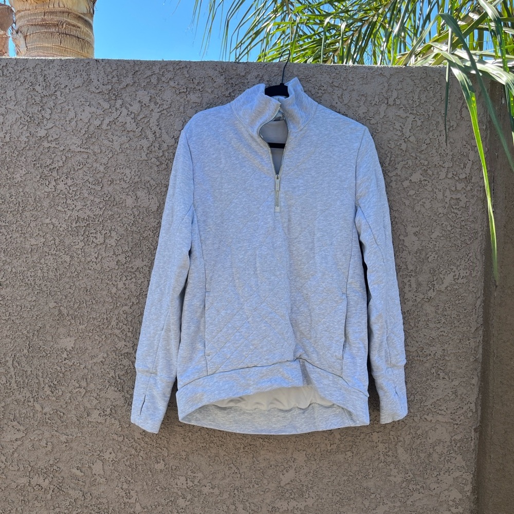 Lululemon Forever Warm Pull over size 8